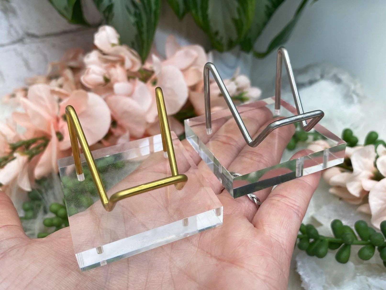 Acrylic Metal Specimen Stand