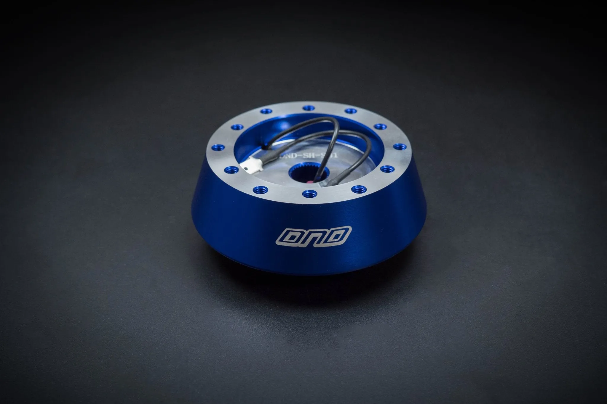 DND Low Profile Hub Kit Mitsubishi Lancer (1988-2004) - Various Color