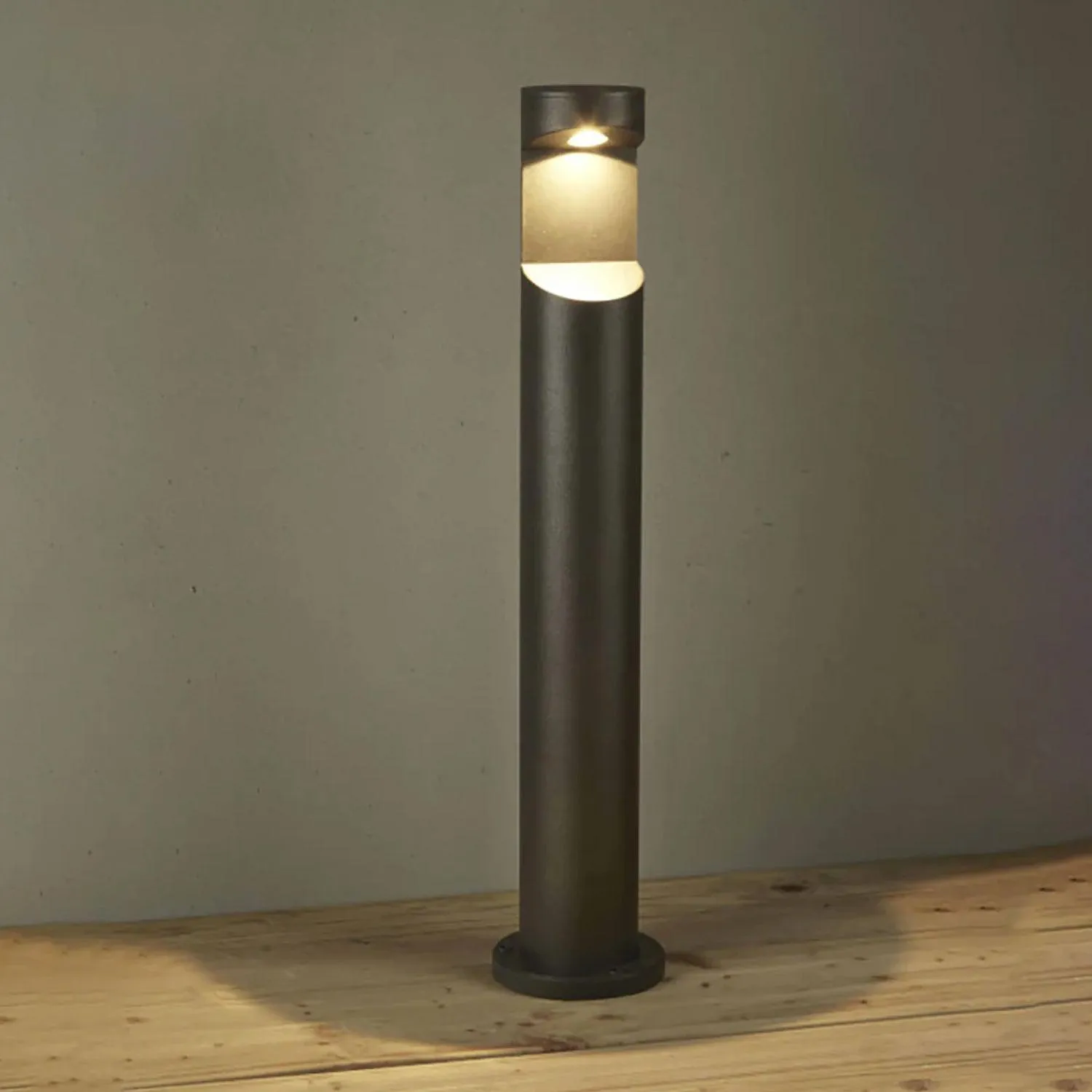 Geo Aluminium LED Bollard Light 8w in Charcoal - LH7950-CC