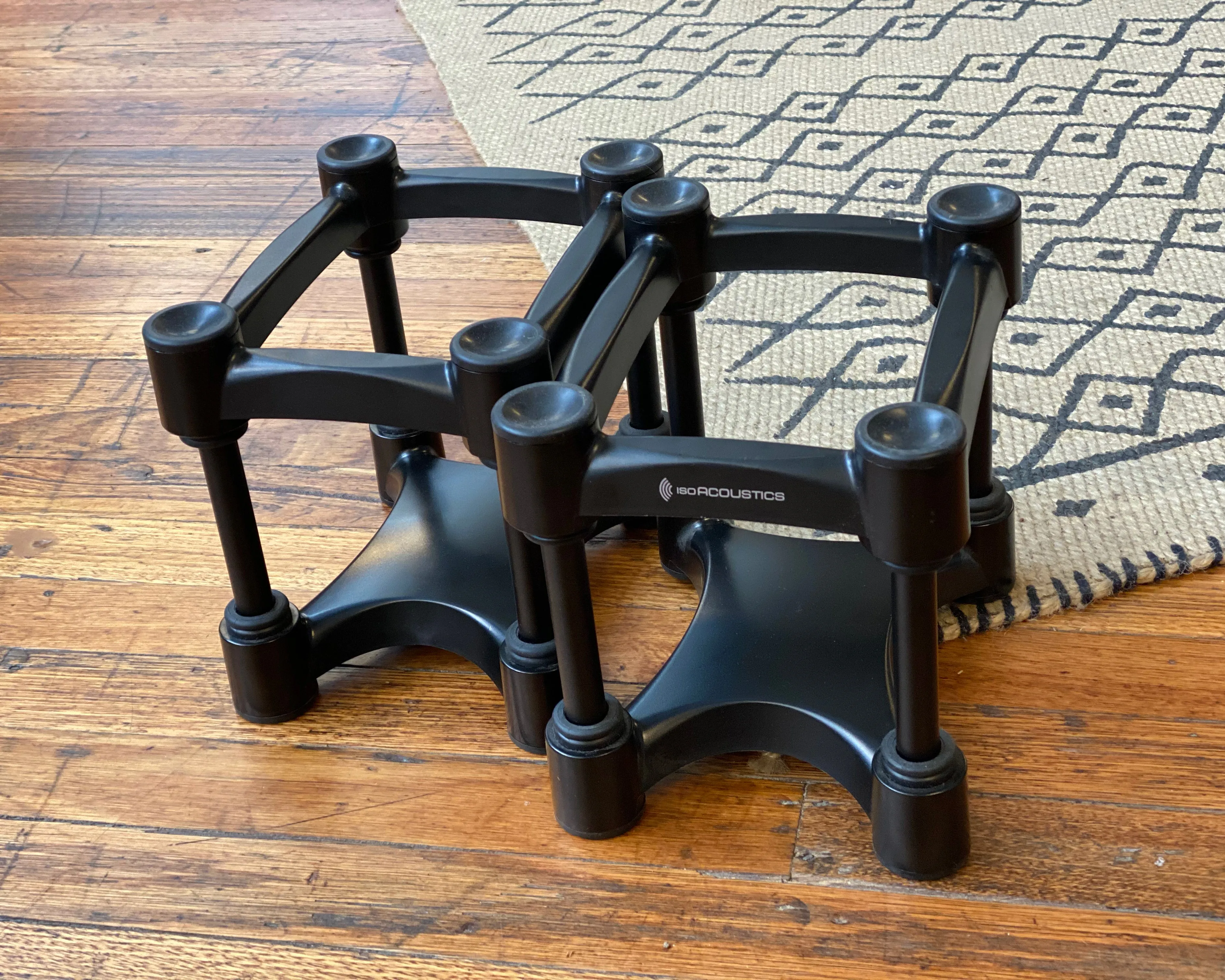 IsoAcoustics ISO-200