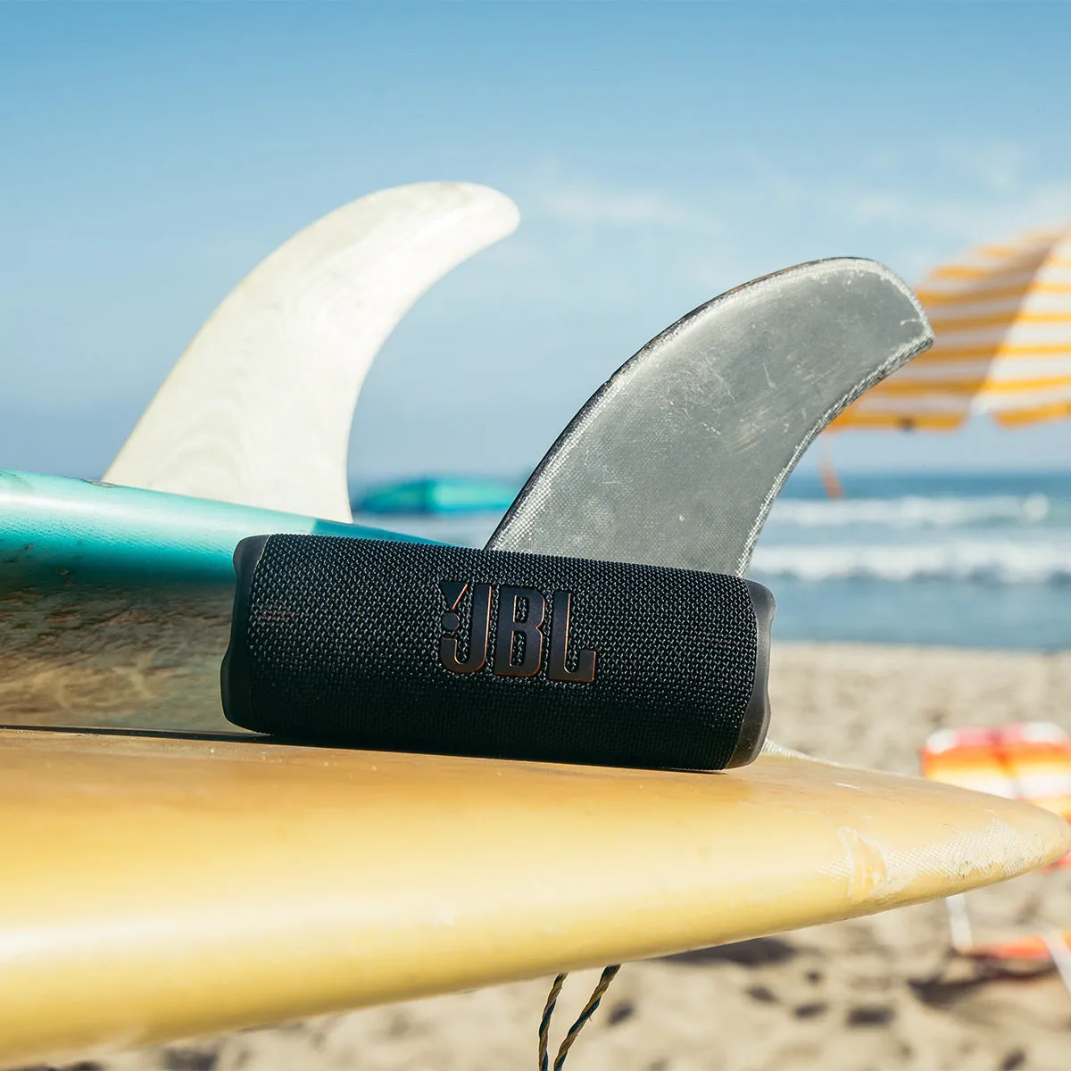 JBL Flip 6 Portable Waterproof Bluetooth Speaker (Black)