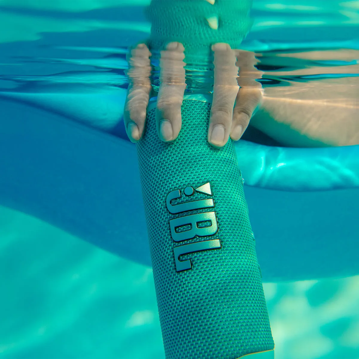 JBL Flip 6 Portable Waterproof Bluetooth Speaker (Teal)