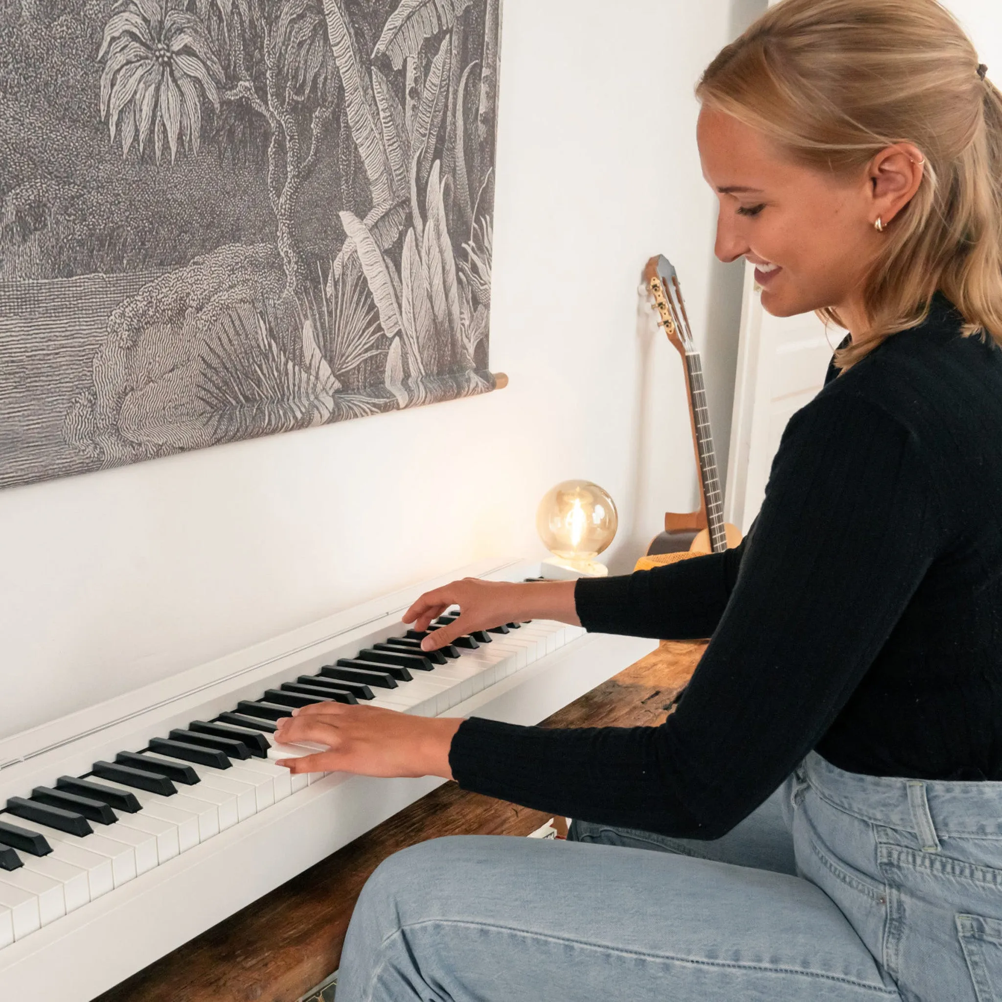 Kawai ES-120 portable digital piano