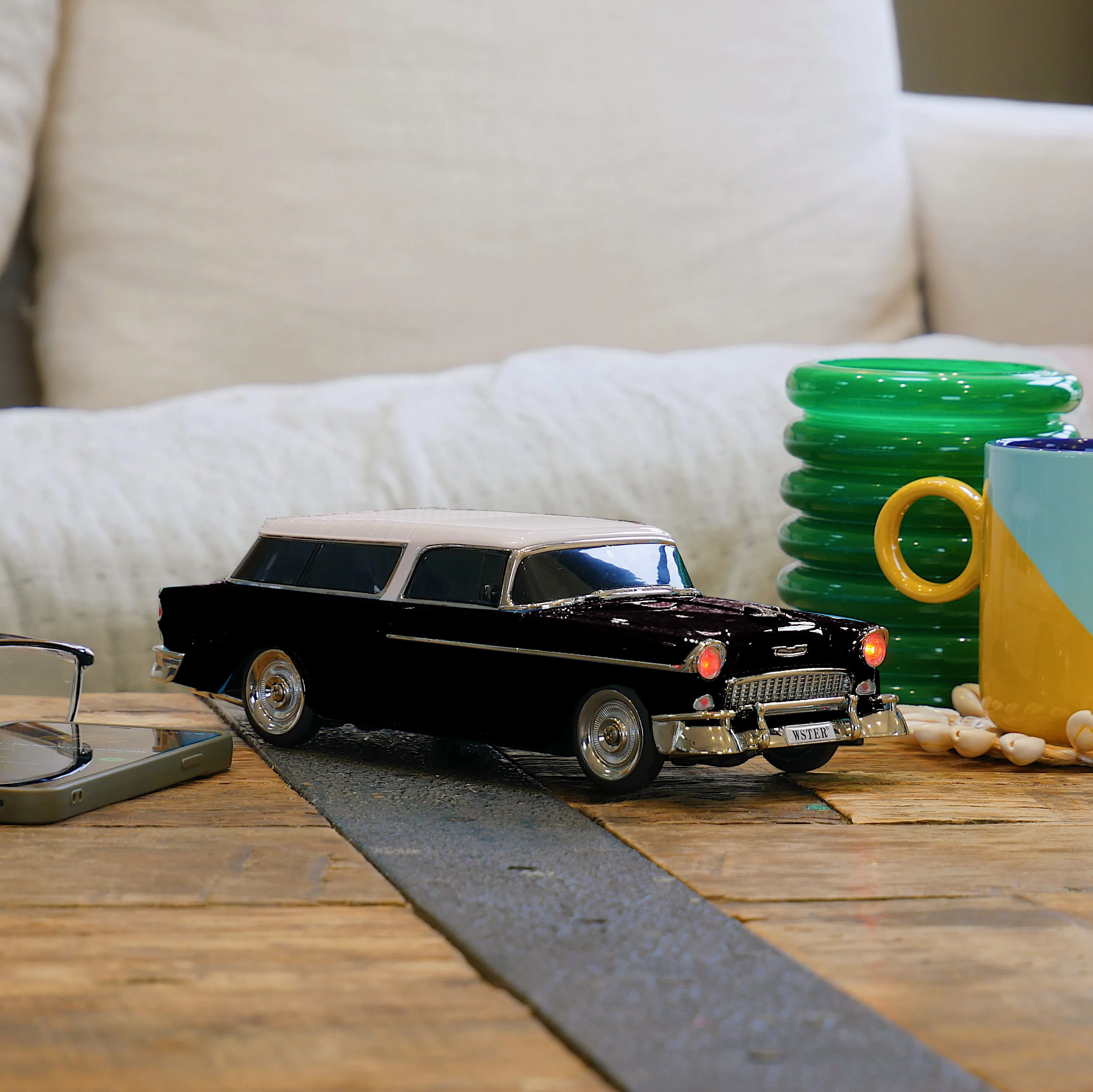Retro car speaker mop