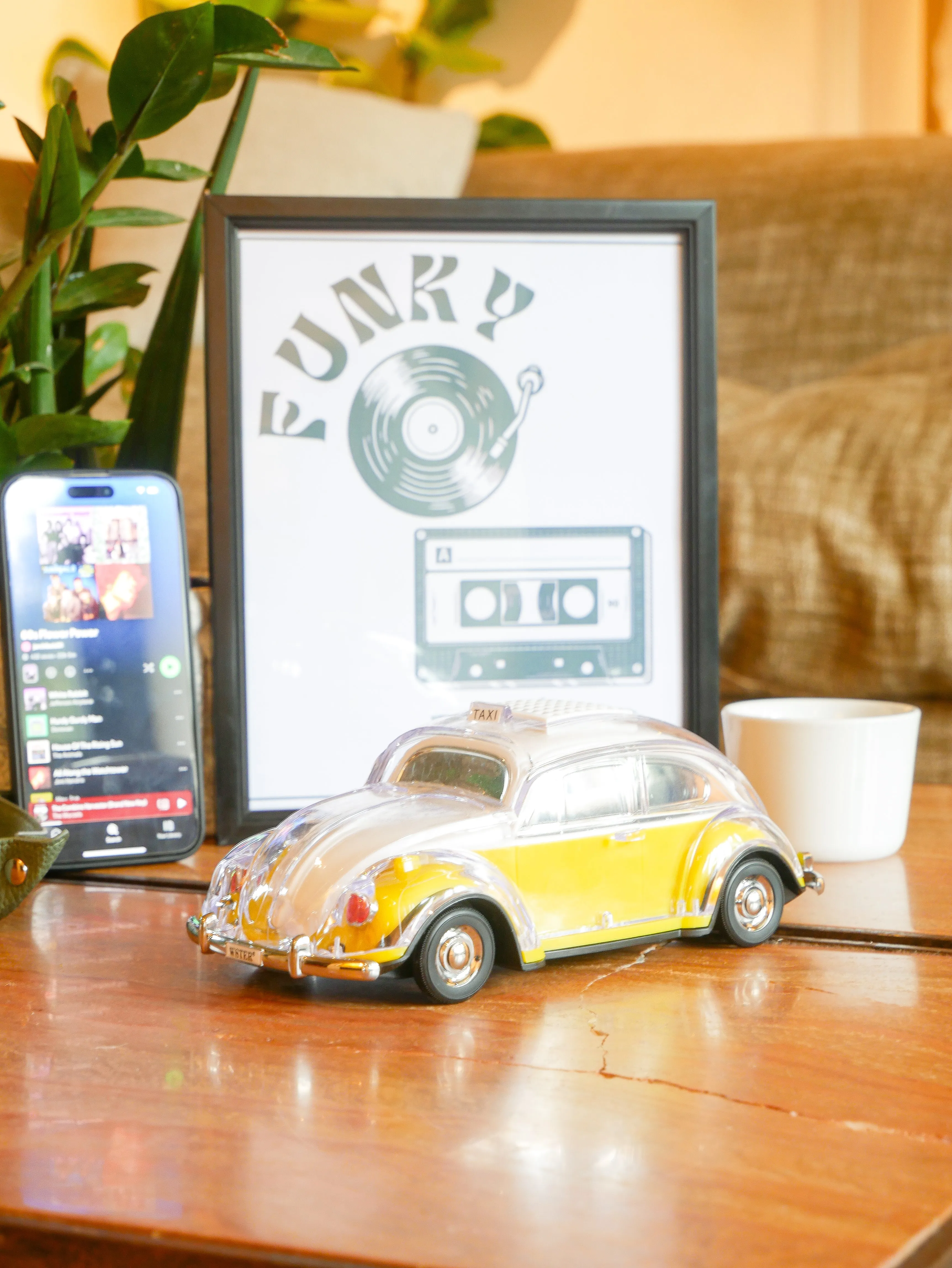 Retro car speaker mop