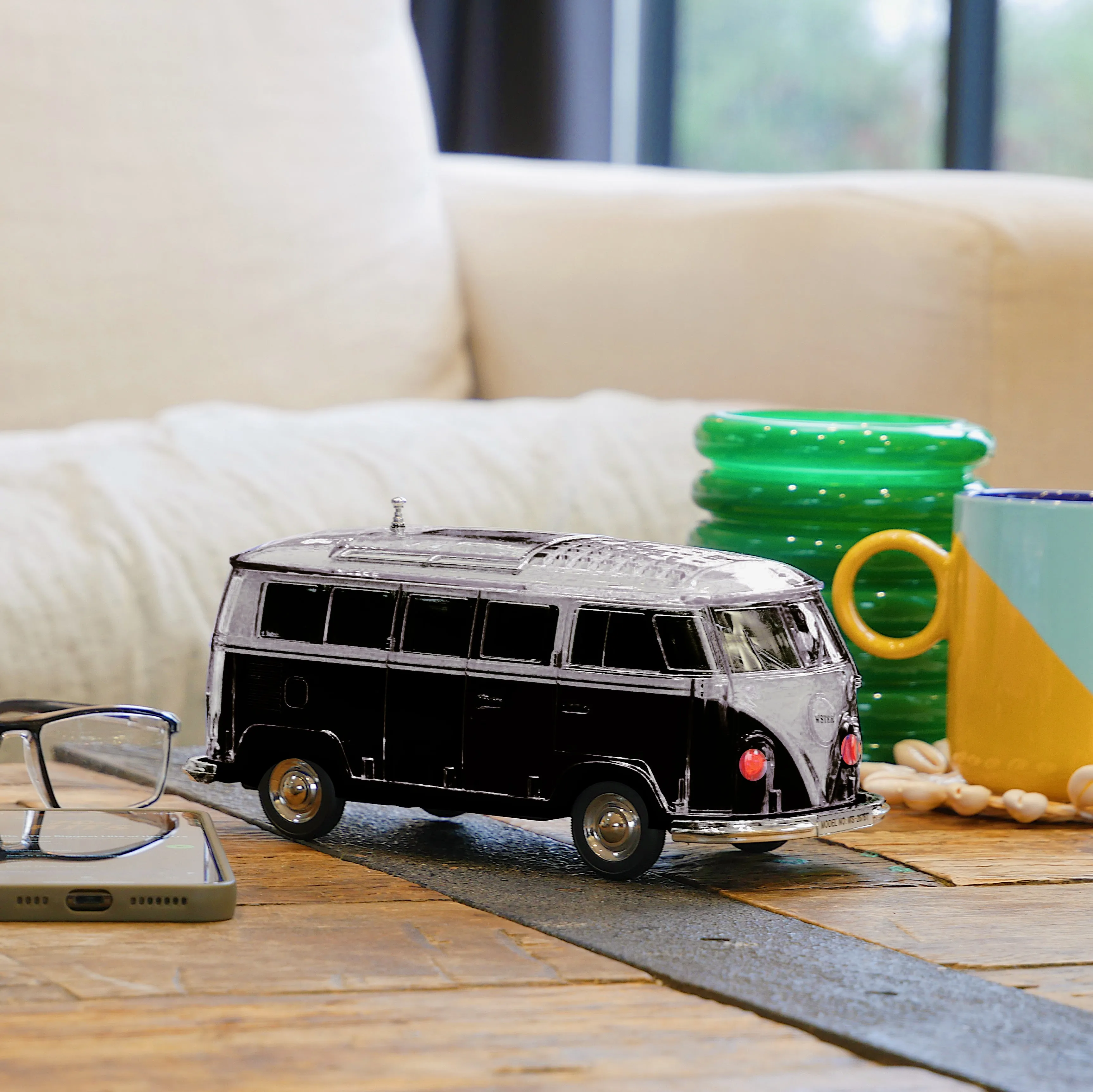 Retro car speaker mop