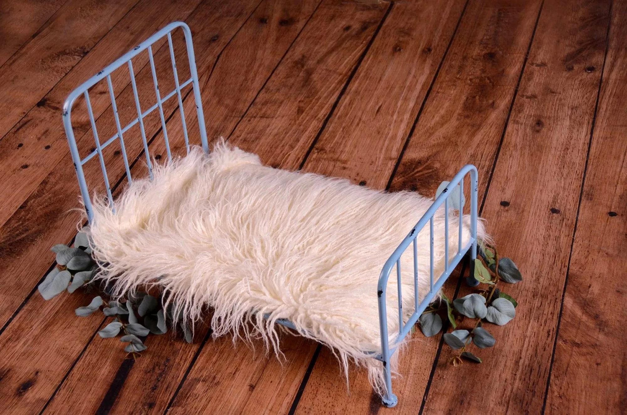 Vintage Bed - Blue Model 5