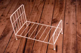Vintage Bed - White Model 5